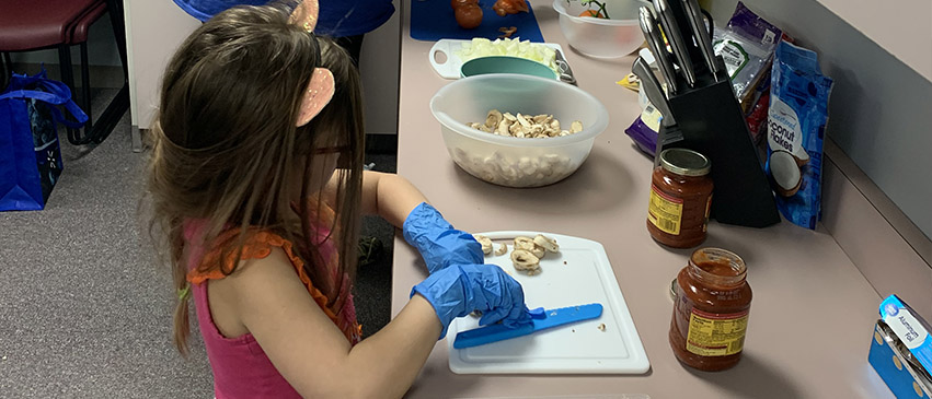 Participants in a cooking class at the Tazewell County Health Department