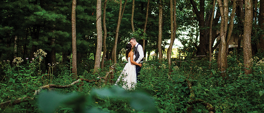 The breathtaking views at Wildlife Prairie Park set the perfect scene for wedding photos. Courtesy of Chris McGuire Photography 