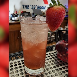 Cocktail: Melisandre with Strawberries