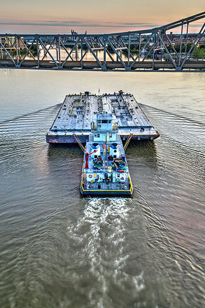 A boat on the Illinois River